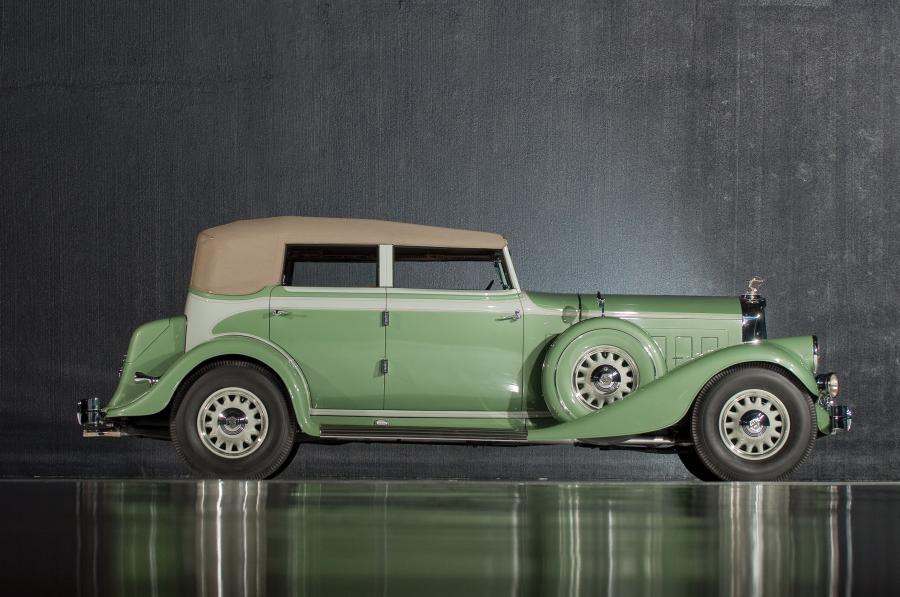  Pierce-Arrow 12 Model Convertible Sedan 1933 года  (фото 2 из 8)